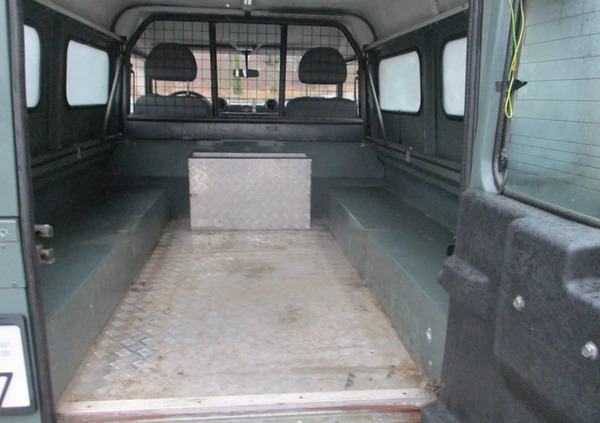 Land Rover Defender cena 69900 przebieg: 230000, rok produkcji 2010 z Żnin małe 154
